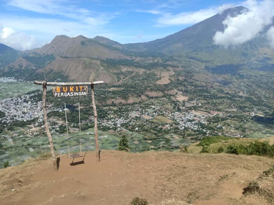 Pergasingan Hill Trek: Unveiling the Beauty of Sembalun - The 1.5-hour climb to Pergasingan Hill