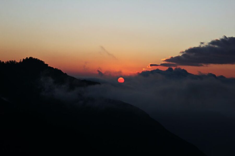 Pokhara: 3-Day Ghorepani, Poon Hill and Ghandruk Guided Trek - Guide support and flexibility