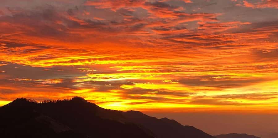 Pokhara: 3- days Poon Hill Trek - Tea houses, meals, and mountain comfort
