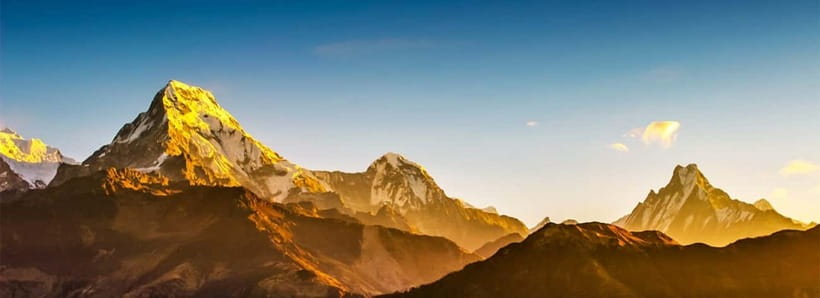 Pokhara: 4-Day Ghorepani, Poonhill & Ghandruk Mountain Trek - Guides, communication, and the private format