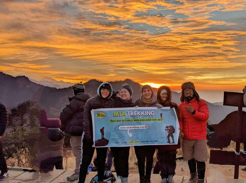 Pokhara: 4-Day Poon Hill and Ghandruk Guided Trek - Day 3: Poon Hill sunrise, then the long walk to Ghandruk