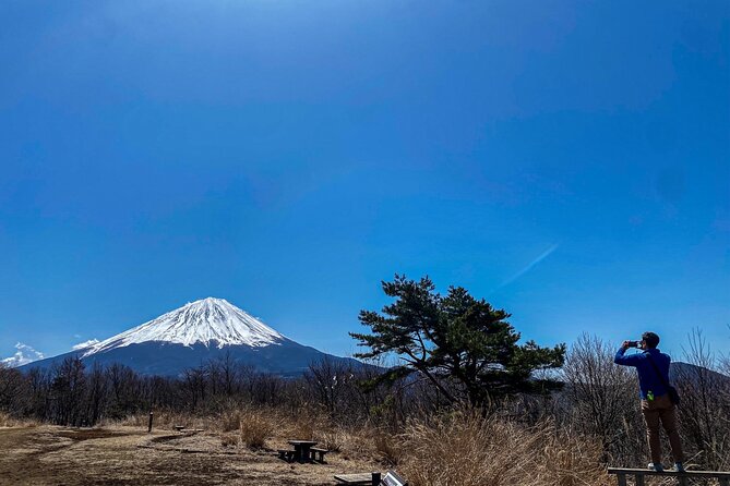 Private Local Hiking to enjoy the nature and culture of Mt.Fuji - Yoshida Udon at a local restaurant