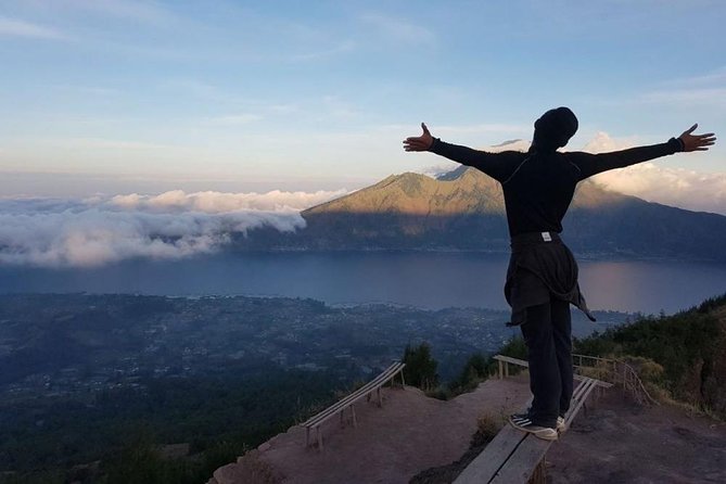 Private Mount Batur Sunset Trekking - All inclusive tour - The climb through farms, temples, and rainforest