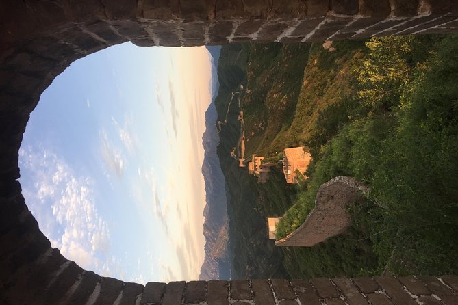 Private Trekking Tour from Gubeikou to Jinshanling Greatwall - What the private guide adds