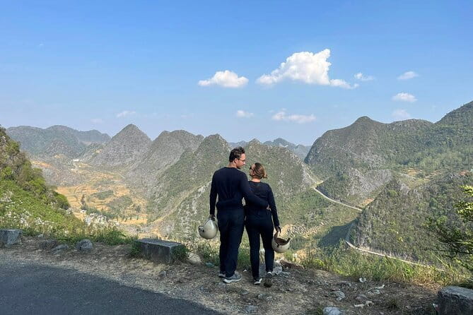 Pu Luong 3-Day Adventure: Trekking, Cycling & Local Cooking Class - Day three: the Ma River, bamboo bridge, and Chieng Ai Village