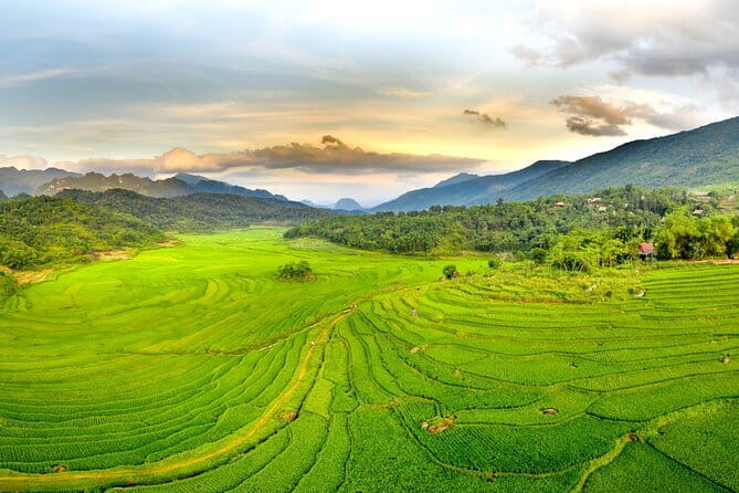 Pu Luong Amazing Trekking Village,Rafting,Swimming, Lunch on Boat - Bamboo rafting and lunch on Cham Stream