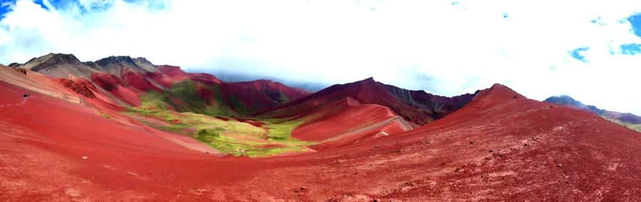 Rainbow Mountain and Red Valley Hike trek adventure - The return walk and lunch in Cusipata