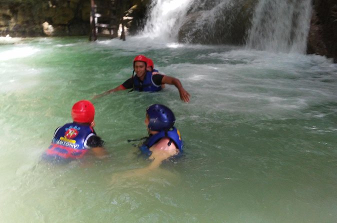 Rainforest Trek to Natural Pool - Taino Bay & Amber Cove ports - The ride home, rum punch, and local flavor