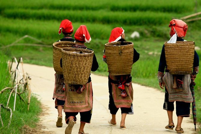 Red Dao Village Trek and Herbal Bath - Understanding Red Dao customs