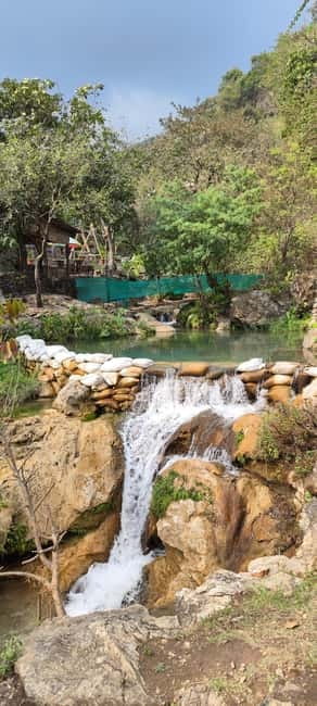 Rishikesh: Kunjapuri Temple Sunrise Trek - The guides and the feel of a small group