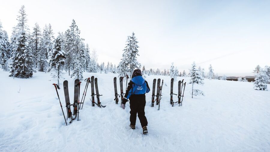 Rovaniemi: Lapland Ski Trekking Safari - Campfire food in the snow