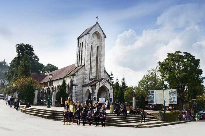 Sa Pa 2-Day Moderate Trek and Homestay Limousine Tour from Hanoi - Giang Ta Chai and the second morning