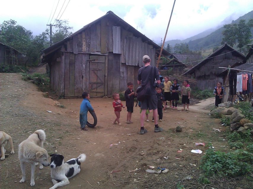 Sa Pa: 6-Hours Muong Hoa Valley Trek with Local Ethnic guide - Lunch with a local flavor