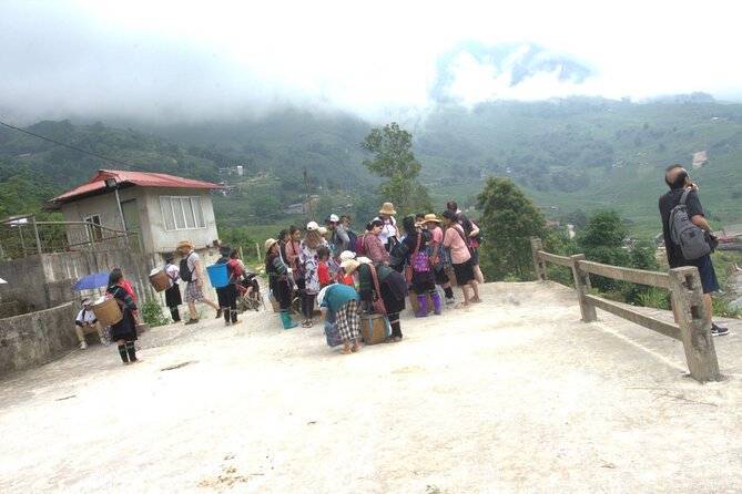 Sa Pa Full Day Trekking Tour - The return bus from Ta Van to Sapa