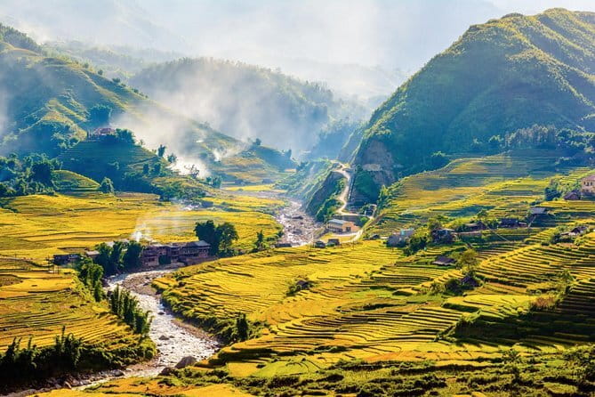 Sa Pa Trekking 2 Days 3 Nights Homestay by Night Train - The five to six hour walk through Giang Ta Chai