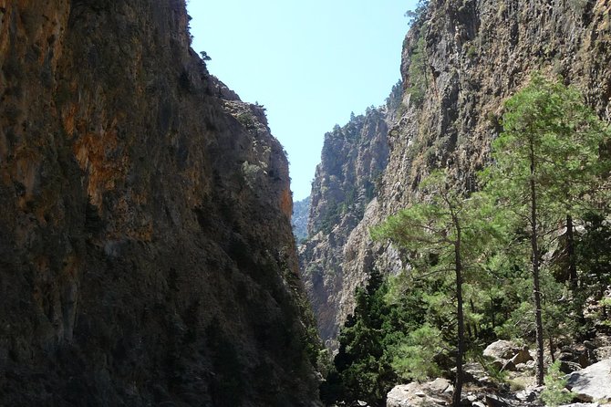 Samaria Gorge Trek: Full-Day Excursion from Heraklion with Guide - What the $58 price really covers