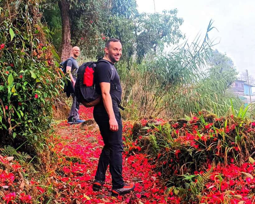 Sandakphu Singalila Ridge Trek - 6 Days - Day 2: The climb from Gurdum to Sandakphu