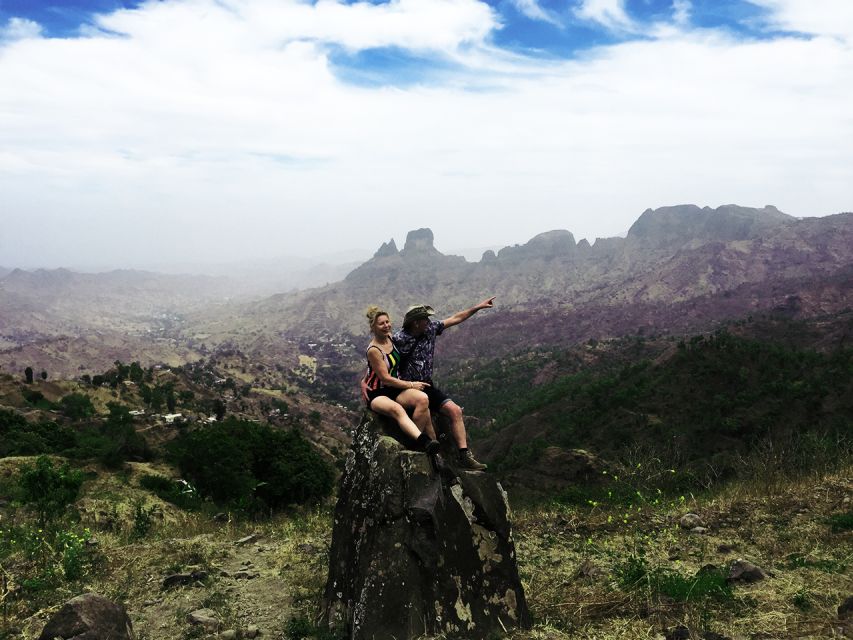 Santiago: Longueira, Pico de Antónia & Monte Tchota Trek - Choosing between the two route options