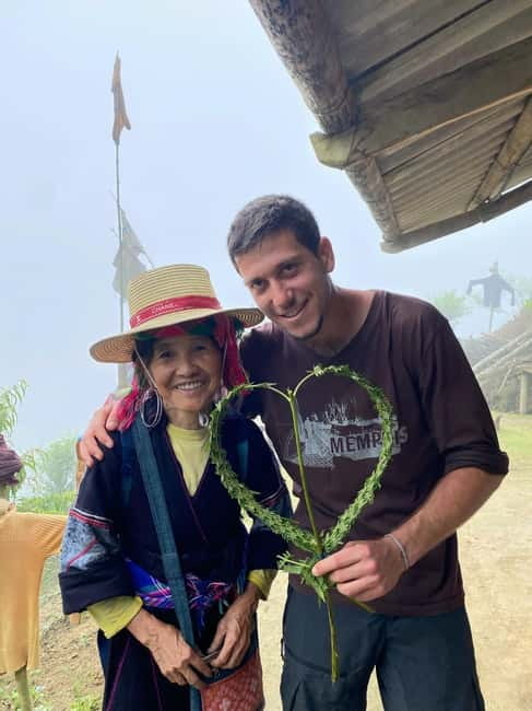 SAPA: 1-DAY TREKKING TOUR WITH LOCALS, LUNCH & RICE FIELDS - Rice terraces, village paths, and a useful itinerary check