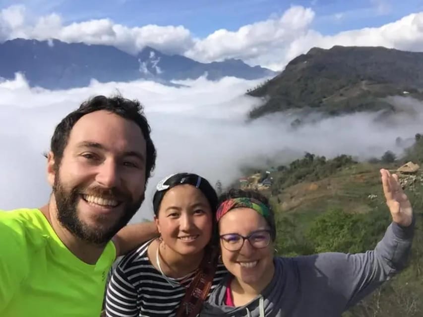 SAPA 2 Day trekking & 1 night Homestay with LOCAL PEOPLE - Hau Thao and a night with a local family