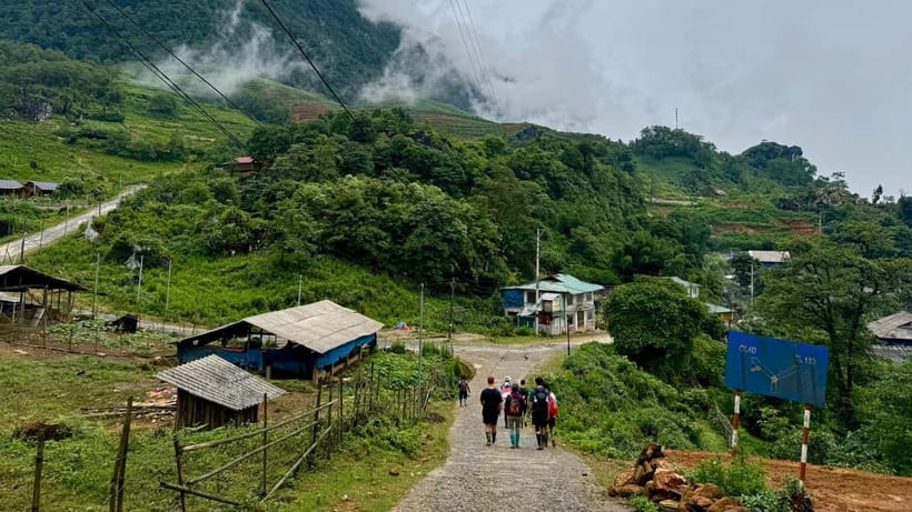 Sapa 2-Day Trekking Tour – Explore Villages & Scenic Trails - Ta Van or Hau Thao: choose your kind of two-day walk