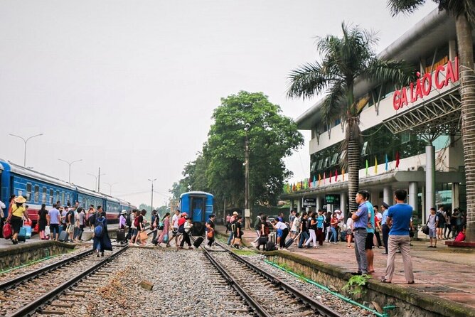 Sapa 3 Days Trekking Tour ( Overnight Train + Homestay + Hotel ) - Who should choose this tour