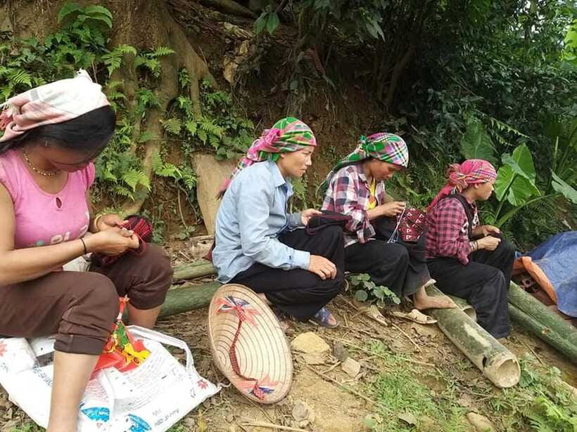 Sapa: Private trek to Muong Hoa Valley - Returning by private car from Ta Van