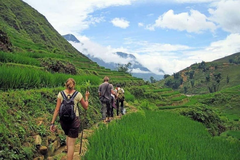 Sapa small groupe activities: 1 Day trek - Meet the locals - What meeting the Black Hmong can add