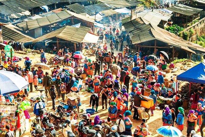 Sapa Trek Tour with Sleeper Bus/Night Train - Overnight at Hotel - Bus, sleeper bus, or night train