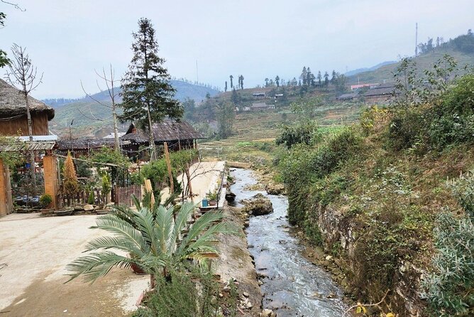 Sapa Trek Tour with Sleeper Bus/Night Train - Overnight at Hotel - Lao Chai and the Muong Hoa route