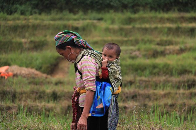 Sapa Trekking 3 Days 2 Nights by Bus - Homestay & Hotel - Cat Cat and Shin Chai make an active first afternoon