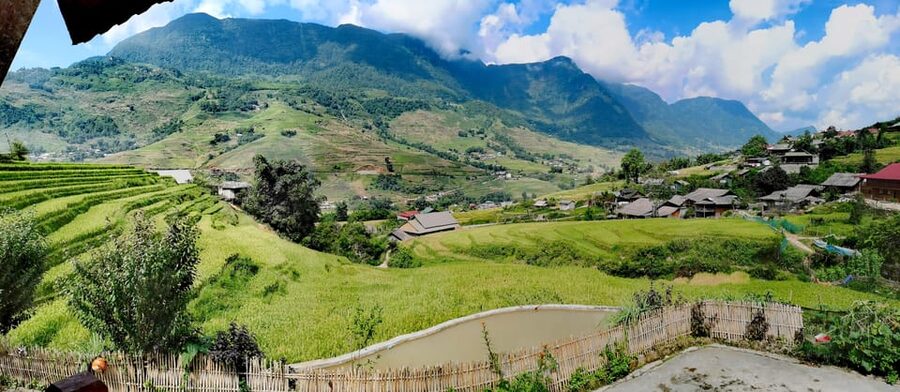 Sapa Trekking Bargains With Local Guide - Walking on to Ta Van