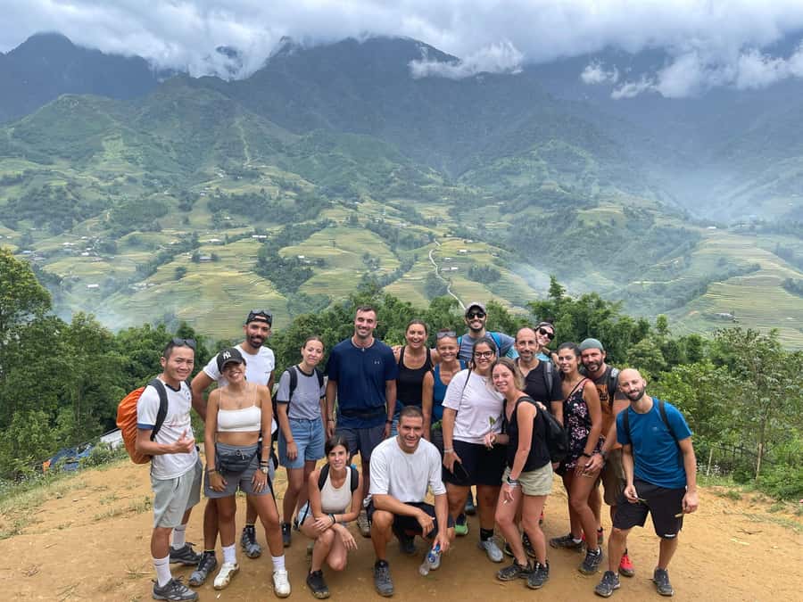 Sapa: Trekking Sapa One Day With Group Tour - Ta Van and the Giay Community