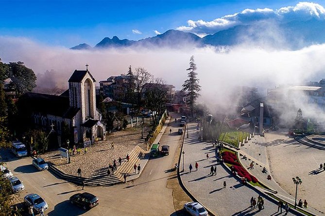 Sapa Trekking Tour by Night Train from Hanoi 3 Nights - 2 days - Cat Cat Village and the first four-hour walk