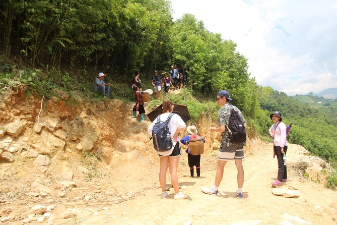 Sapa Trekking Tour Full Day - Y Linh Ho and the first two hours