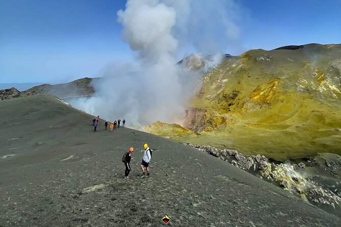 Summit Etna North 3380mt: 4x4 and trekking - Four summit craters and changing volcanic conditions