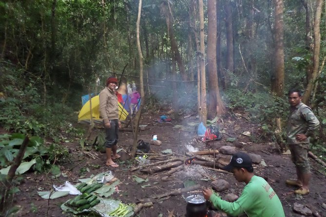 The Wild Explorer - 3 days forest trek with homestay and camping - Food, fires, and bamboo cooking