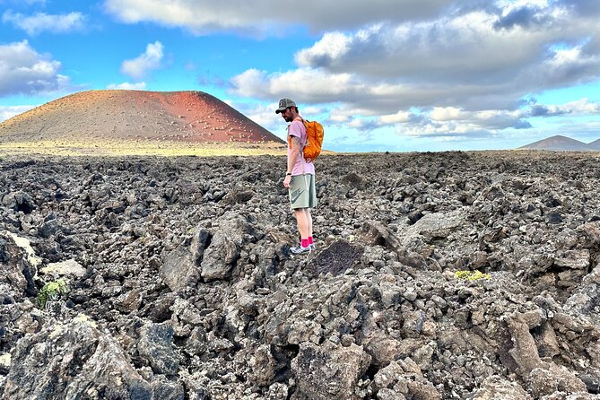 Timanfaya National Park Trekking with a Typical Canarian Snack - Guide style and group size