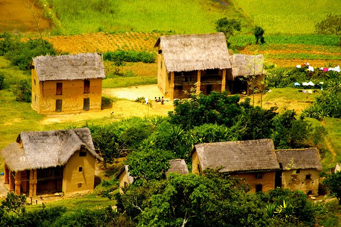 Trekking, Hiking And Tours Madagascar - Day Two: The Hard Climb to Ambondrombe