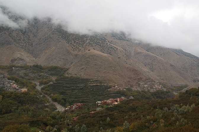 Trekking in Morocco / Toubkal Circle and Waterfalls 3 Days 2 Nights - A three-day route from village paths to a 4,167-meter summit