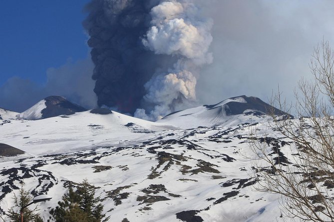 Trekking in the morning on Mount Etna - What to wear and bring