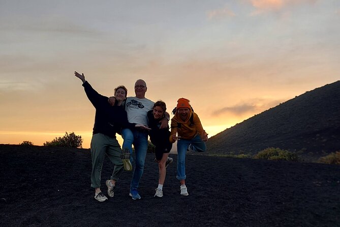 Trekking in the Volcanoes Natural Park in a small group - How the small-group size affects value