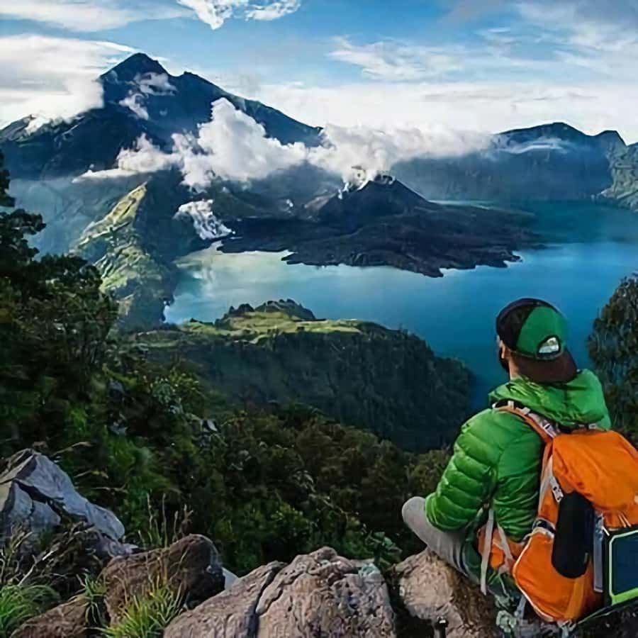 Trekking Mount Rinjani 2D/1N To Second Summit - Day one: from Senaru village to the crater rim