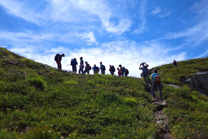 Trekking on the roof of Tuscany - Lunch, mountain lodges, and what to pack