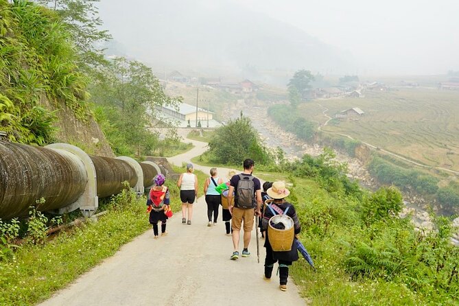 Trekking Sapa - Bac Ha Market: Sleep on Train & Homestay - The early arrival at Sapa and Cat Cat Village