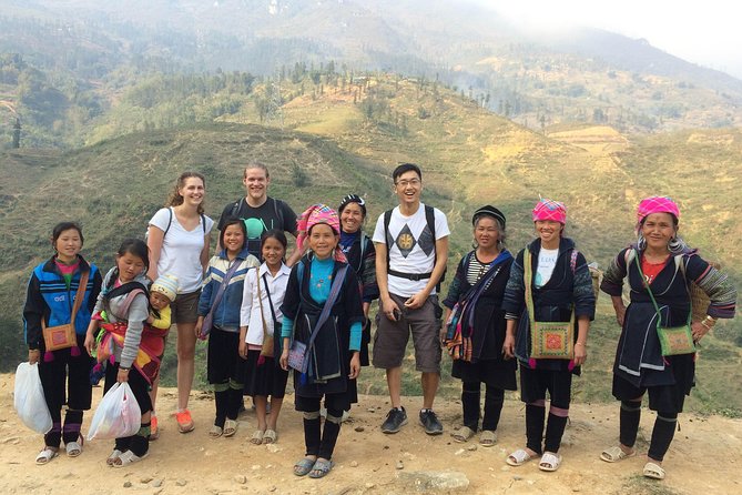 Trekking Sapa - Bac Ha Market: Sleep on Train & Homestay - Bac Ha Market on Sunday morning