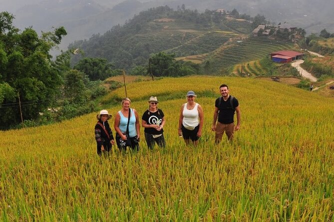 Trekking Sapa - Bac Ha Market: Sleep on Train & Homestay - Lao Chai and the Muong Hoa valley