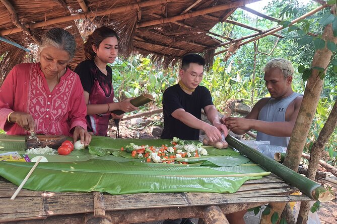 Trekking with Lunch cooked by Bamboo in the Chiang Rai jungle - Huai Kaeo Waterfall and the first stretch of trail