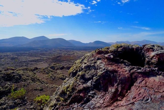 Volcano Trekking Tour (Timanfaya eruptions) - The best time to schedule it